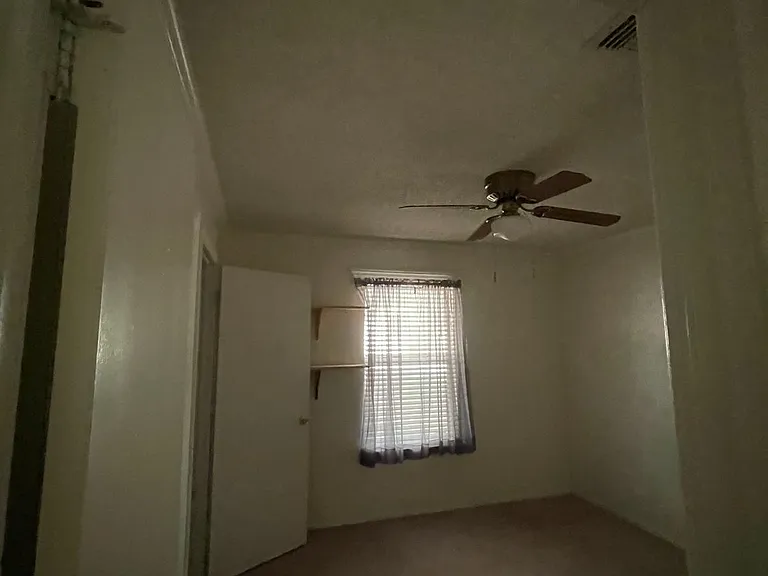2512 La Paloma Dr — Photo 20