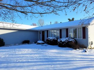 6323 Greystone, Roscoe, IL 61073