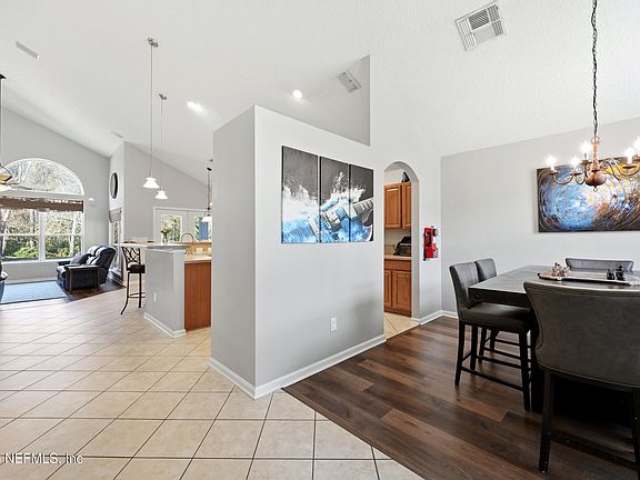 3rd image of 1264 RIBBON Road