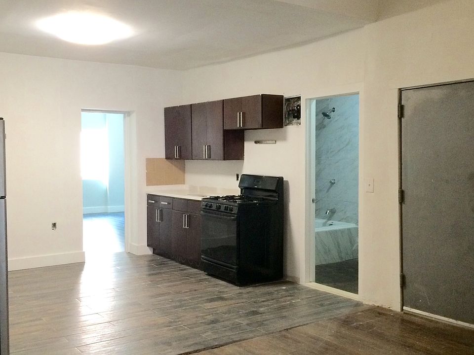 1st image of 318 Bedford Ave #10F