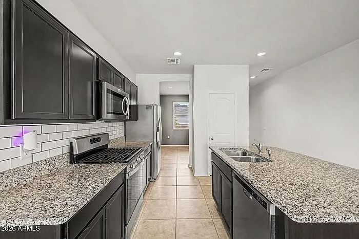 30777 W Picadilly Rd — Photo 9