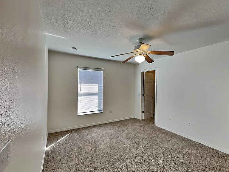1406 Orlando Pl — Photo 8