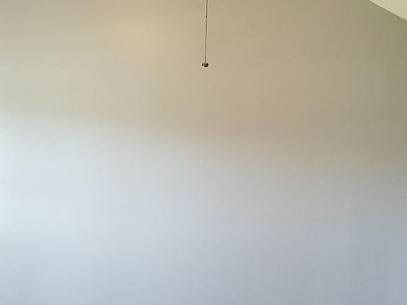 5th image of 136 Banyan Blvd