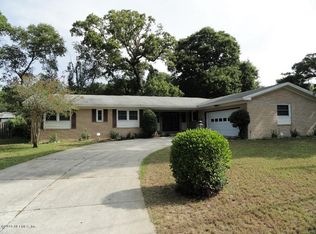 8151 Parkridge Cir N, Jacksonville, FL 32211