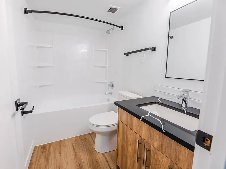 510 21st Ave SW — Photo 30