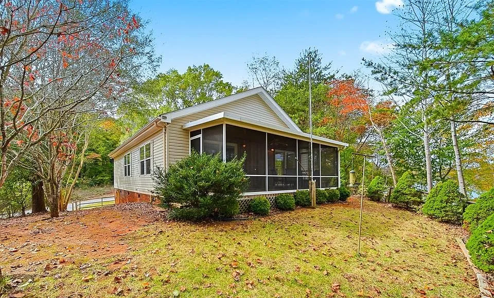 4247 Laurel Hill Rd