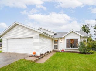5001 Wentworth Cir, Mc Farland, WI 53558