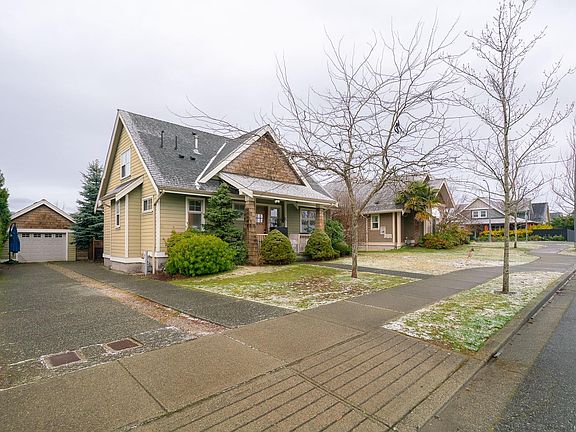 3rd image of 591 Sarum Rise Way