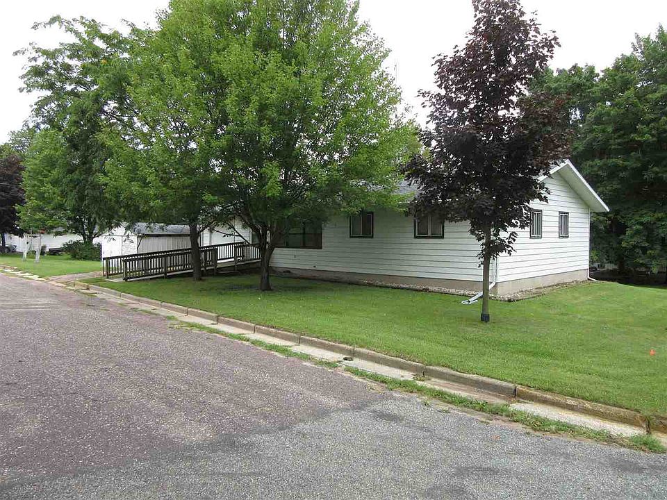 1st image of 180 Oak St