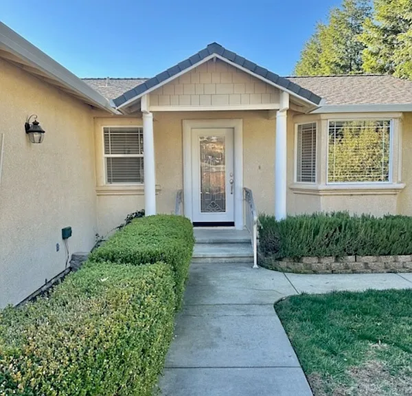 17874 Lake Forest Dr — Photo 3