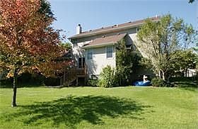 Beautiful, well cared for yard