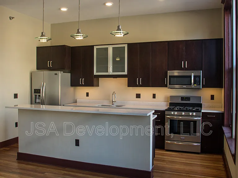 320A E 4th St #202 — Photo 1