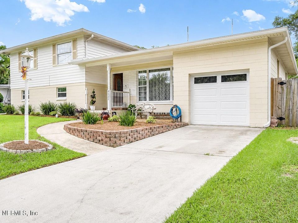 1st image of 8622 ST PATRICK Lane
