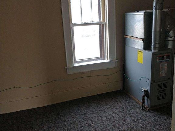 3rd image of 1208 Throop St