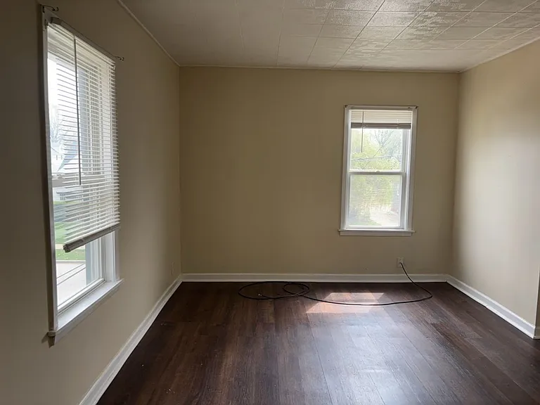 20547 Fuller Ave — Photo 11