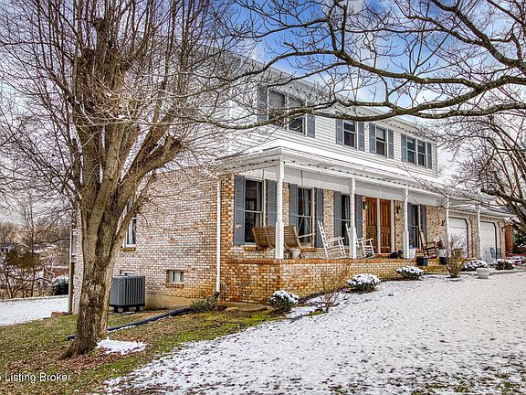 3rd image of 3614 Garden Ct