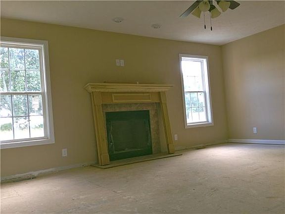 4th image of 368 Fox Xing Lot 368