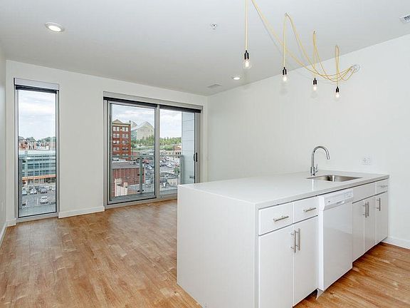 5th image of 1721 Walnut St