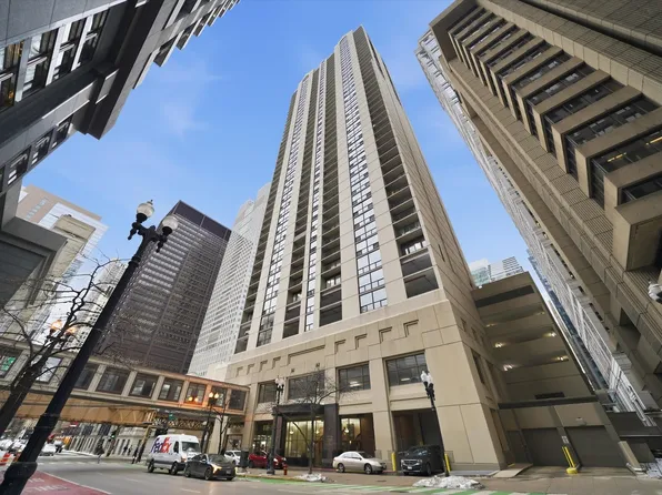 200 N Dearborn St Unit 906, Chicago, IL 60601