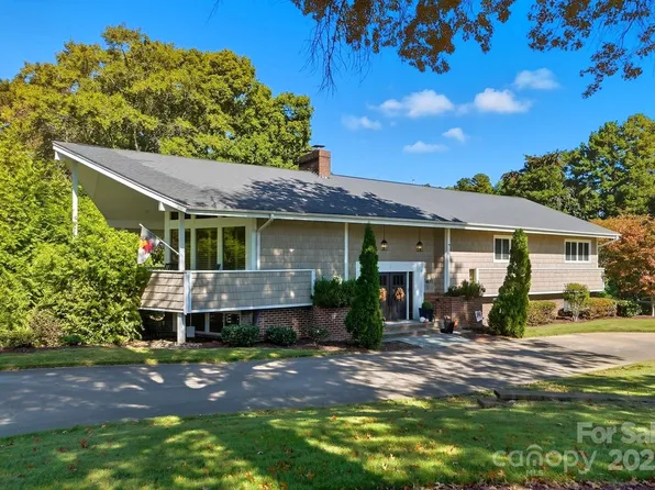 1380 Carmen Ln, Gastonia, NC 28054