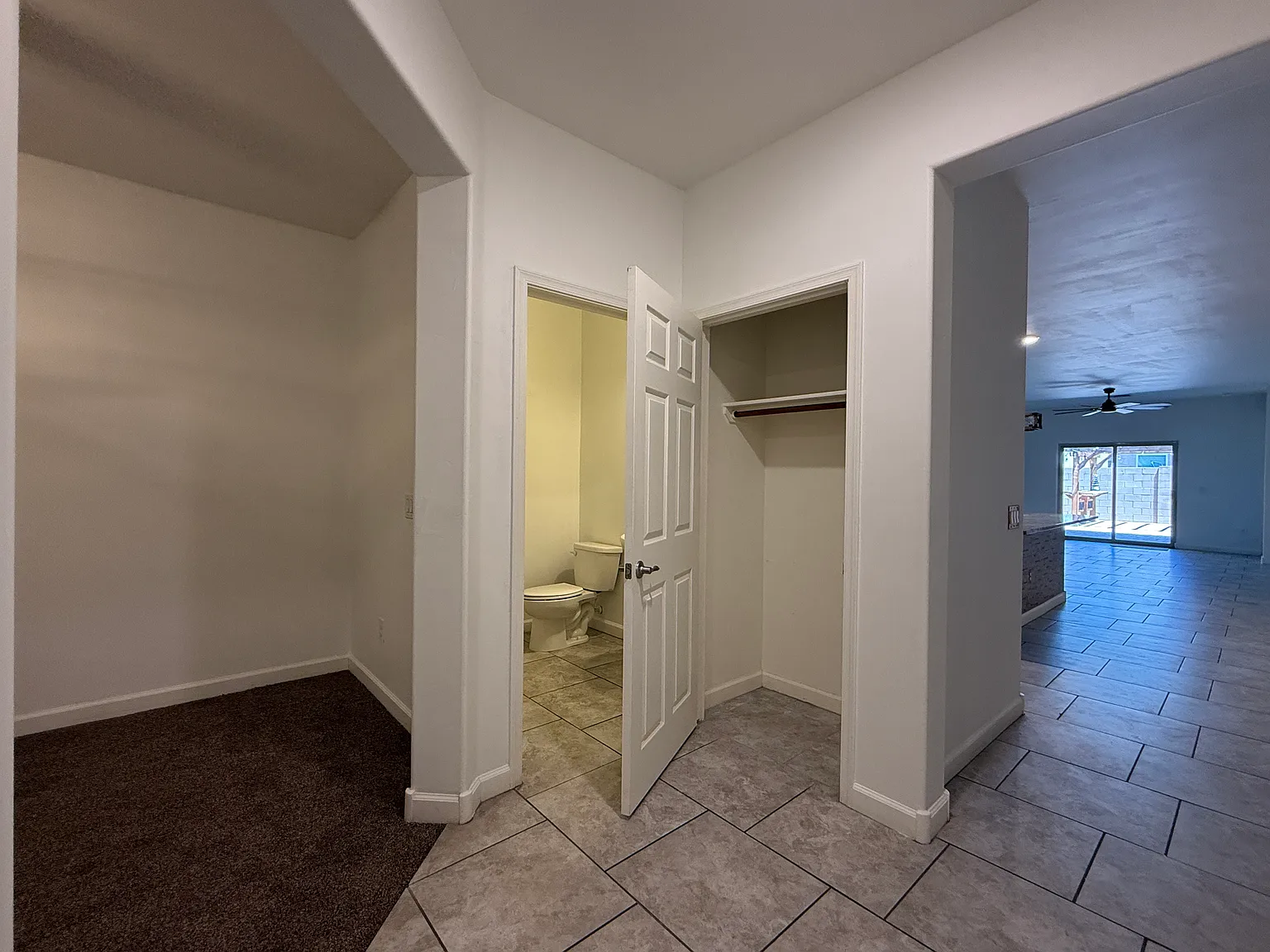 4 bed, 1926 sqft, $2,150 — Photo 4