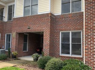800 Savannah Ridge Rd UNIT 111, Holly Springs, NC 27540