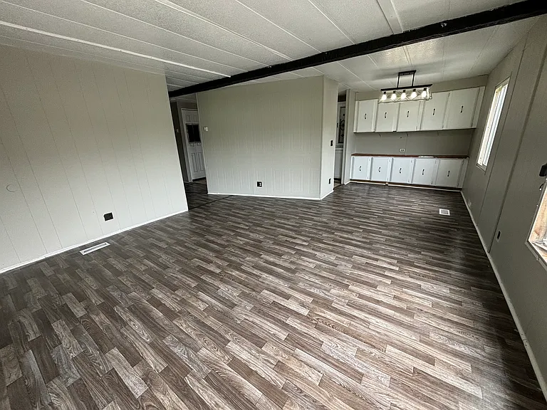 136 Jodi St — Photo 3