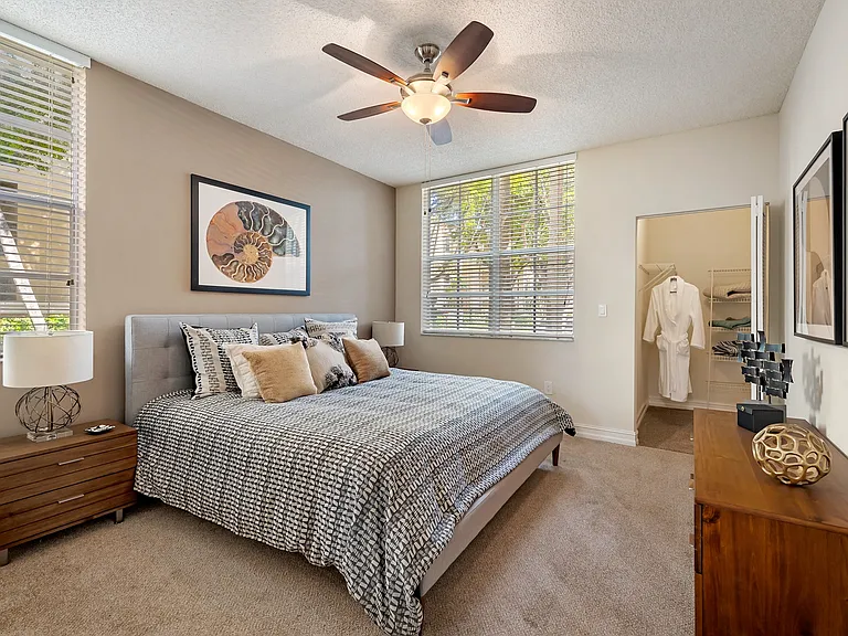 Fountain House Apartments — Photo 9