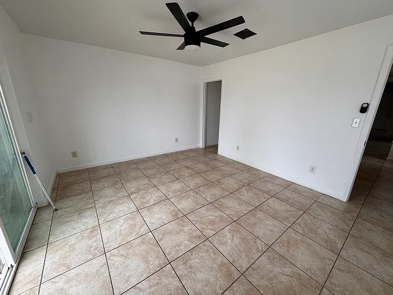 2045 W Washington St #3 — Photo 10
