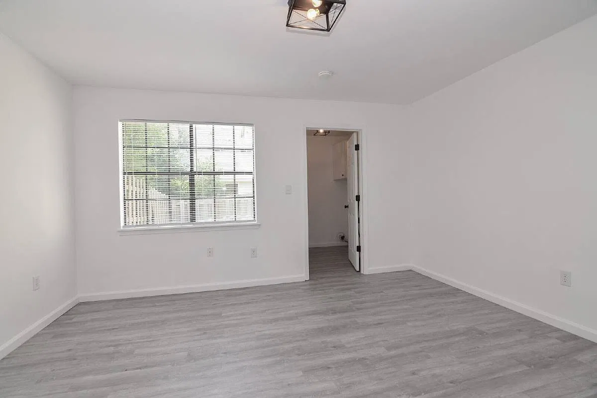 7725-A Oldridge Rd in North Charleston, SC 29418 — Photo 2
