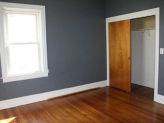 4th image of 868 Atwood Ave