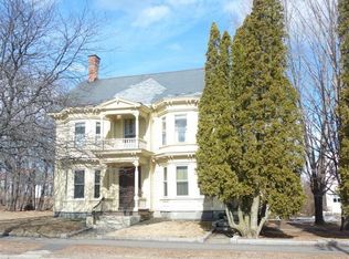 127 Pleasant St APT 3, Laconia, NH 03246