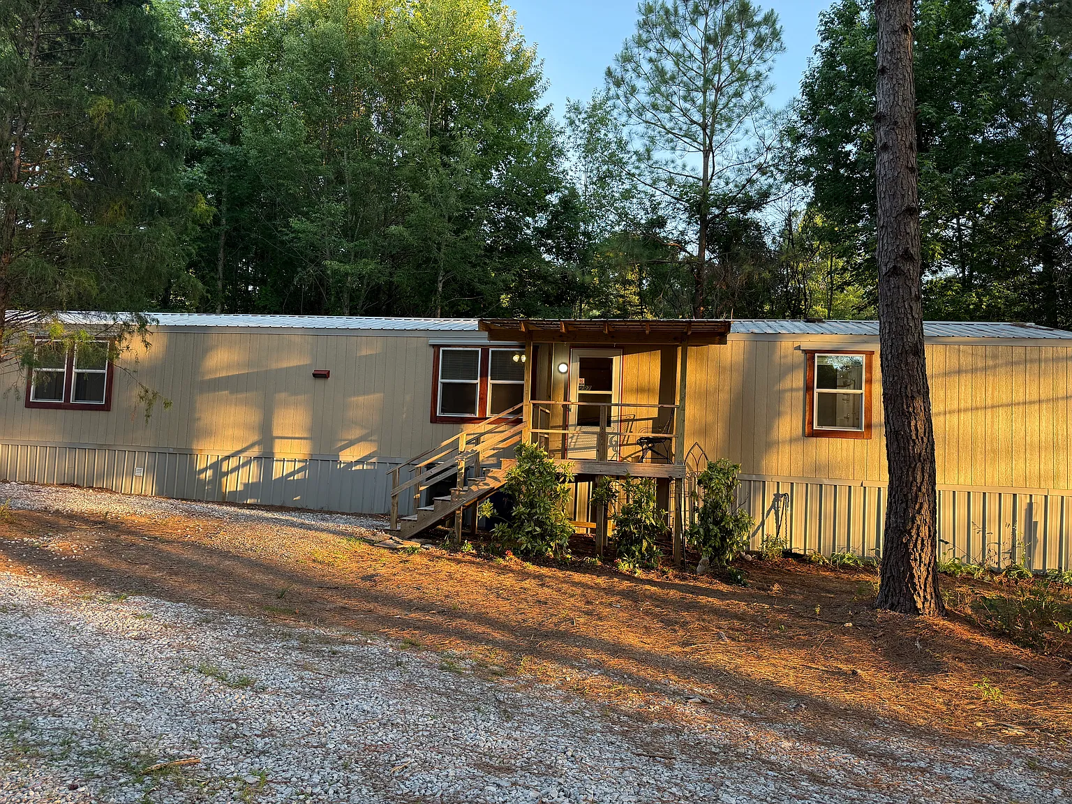 3 bed, 1216 sqft, $1,300 — Photo 2