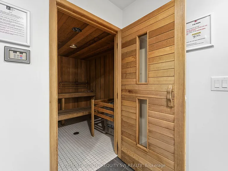 35 Bastion St #513 — Photo 20