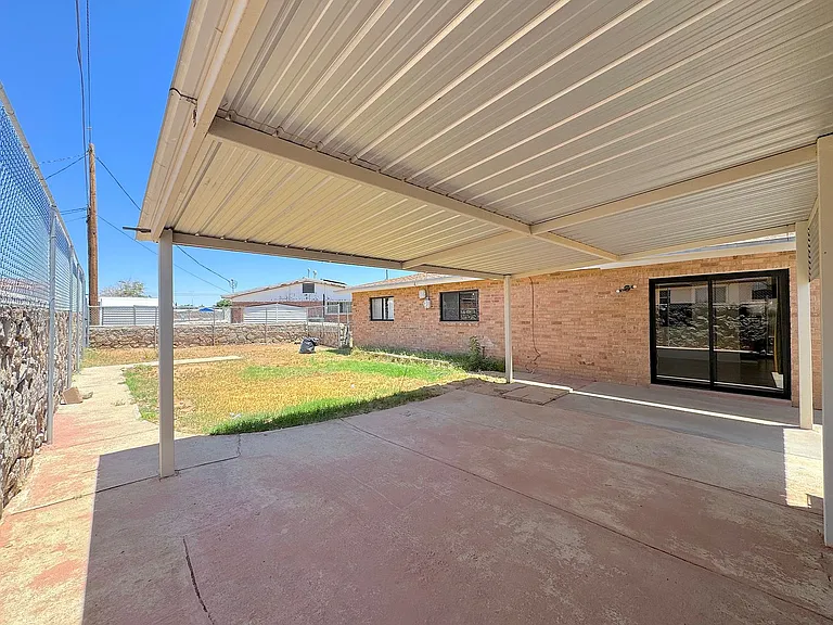 10617 Josie Pl — Photo 24