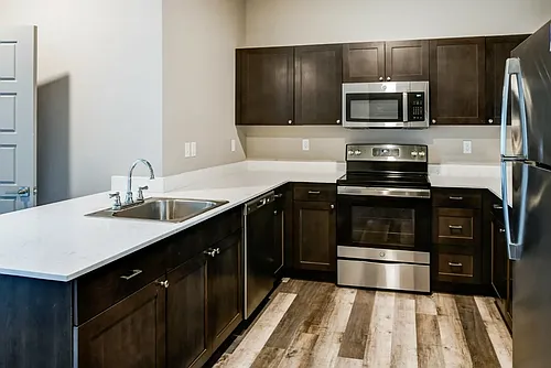41 Meridian Ct Photo 1