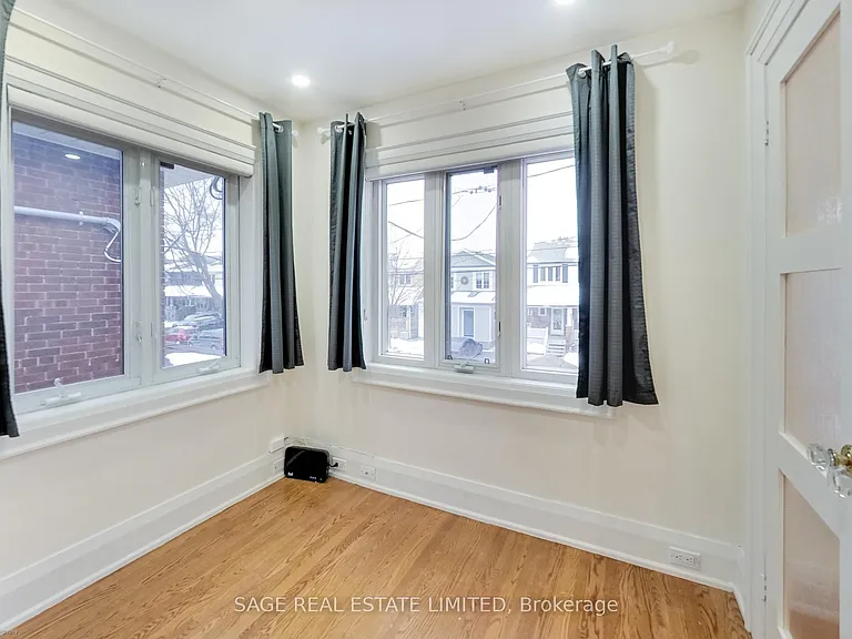 108 Beresford Ave — Photo 20