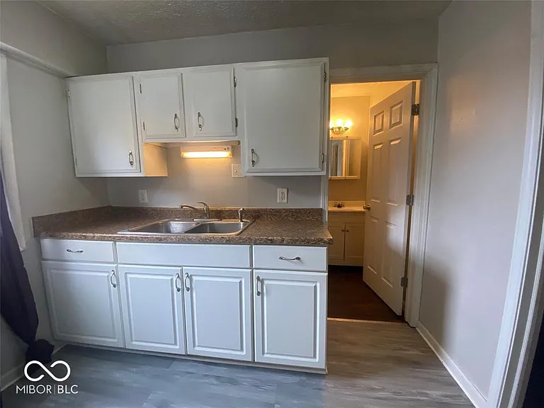 205 Baronne St — Photo 8