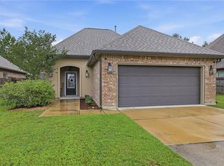 10025 Cesson Ct, Madisonville, LA 70447