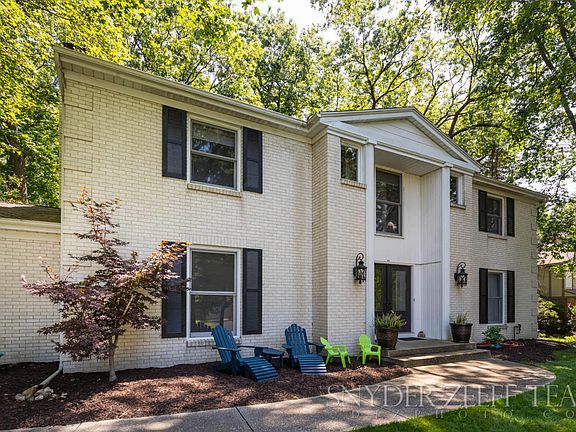 4th image of 2680 Shadowbrook Dr SE