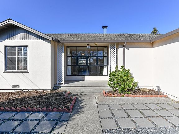3rd image of 40 Averye Way