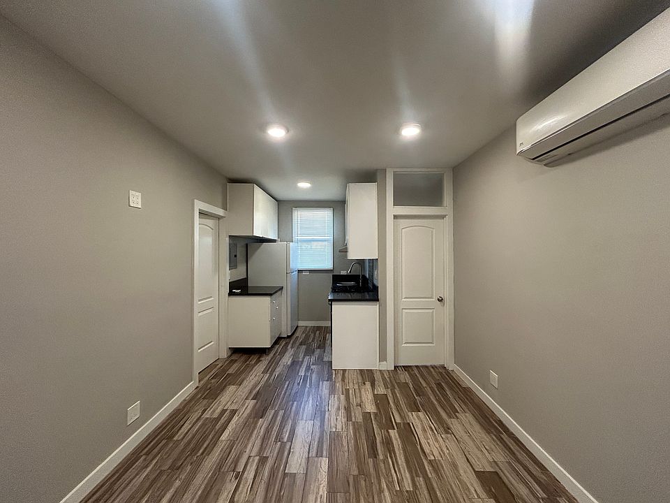 Living room to kitchen view
