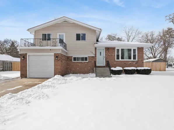 1234 Fulton Ave, Winthrop Harbor, IL 60096