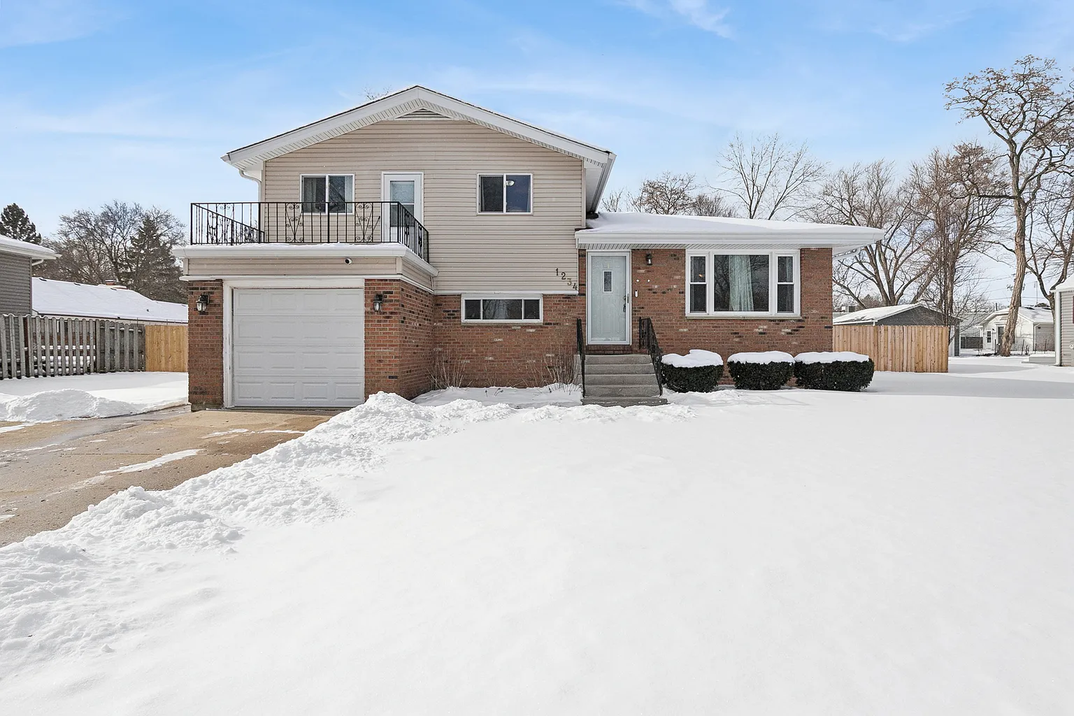 1234 Fulton Ave photo 1