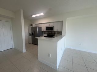 17000 N Bay Rd UNIT 609, North Miami Beach, FL 33160