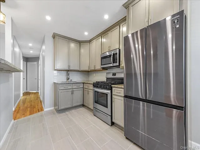 638 E 84th St #2 — Photo 5