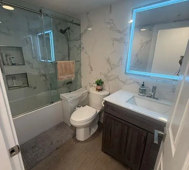295 Guildford Way #1807 — Photo 5