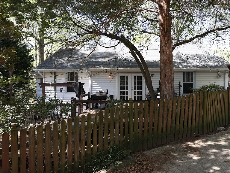 143 Keith Dr — Photo 24