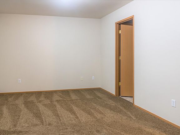 4th image of 1608 E 34th St #A