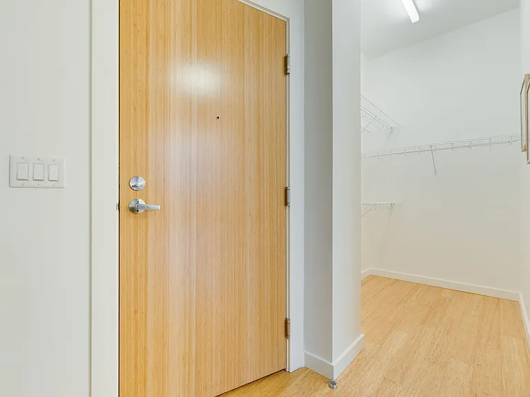 1455 N Killingsworth St #417 — Photo 24